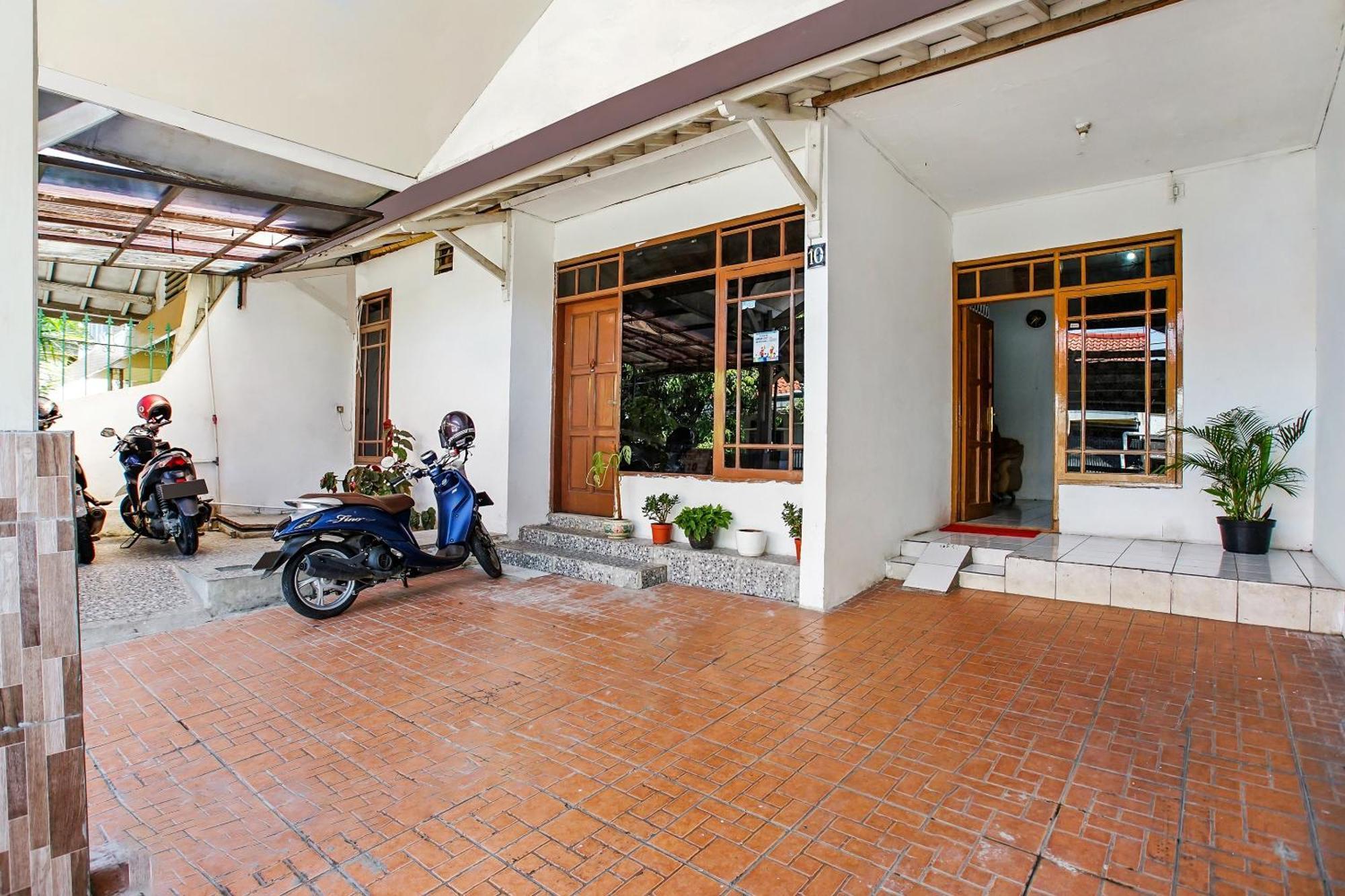 Spot On 91117 Sriwijaya Residence Syariah Bandung Exterior photo